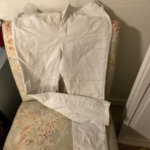 White low rise jeans